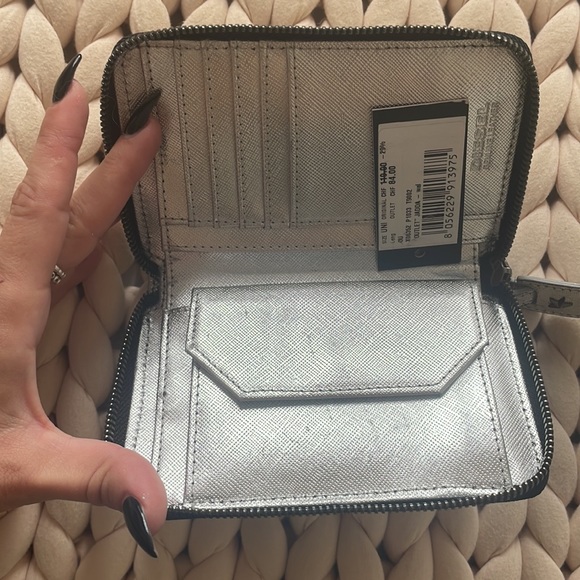 NWT Diesel Wallet - Picture 2 of 3